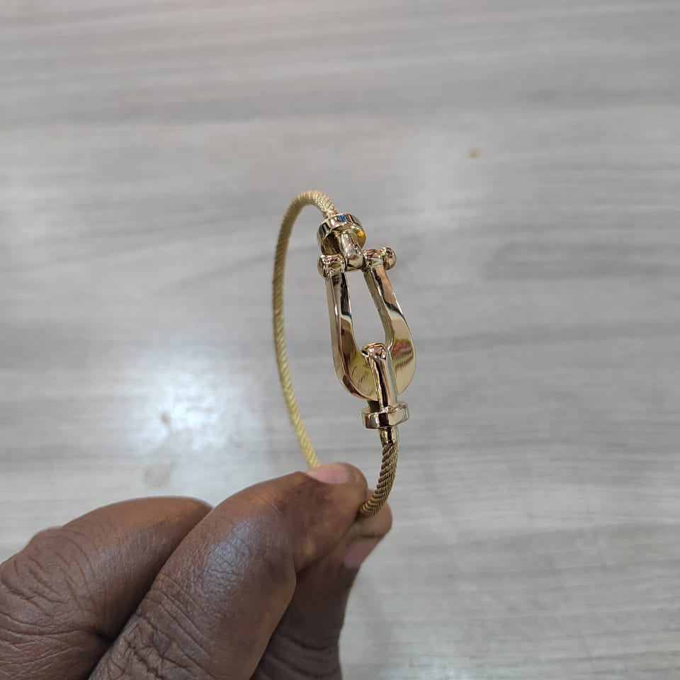 Bracelet en forme de chandelier 100% en or 35 cara