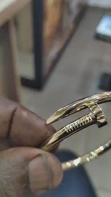 Bracelet en forme de CLOU 100% en or 40 cara